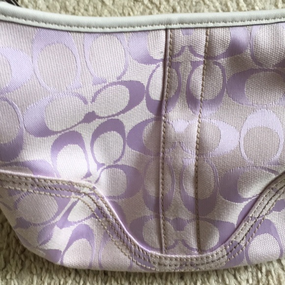 *Authentic* Coach Lavender bag & coin purse - Picture 6 of 6